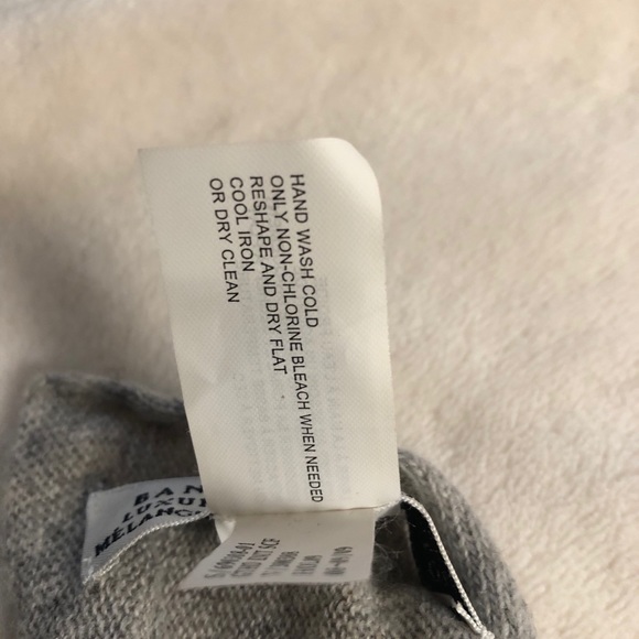 Scarf - Picture 2 of 4